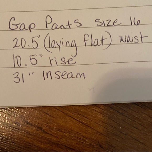 Gap Khaki Cargo Pant. Size 16 - Picture 6 of 6